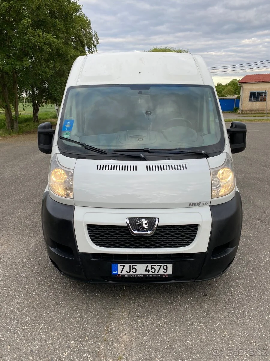 Celkový pohled na Peugeot Boxer